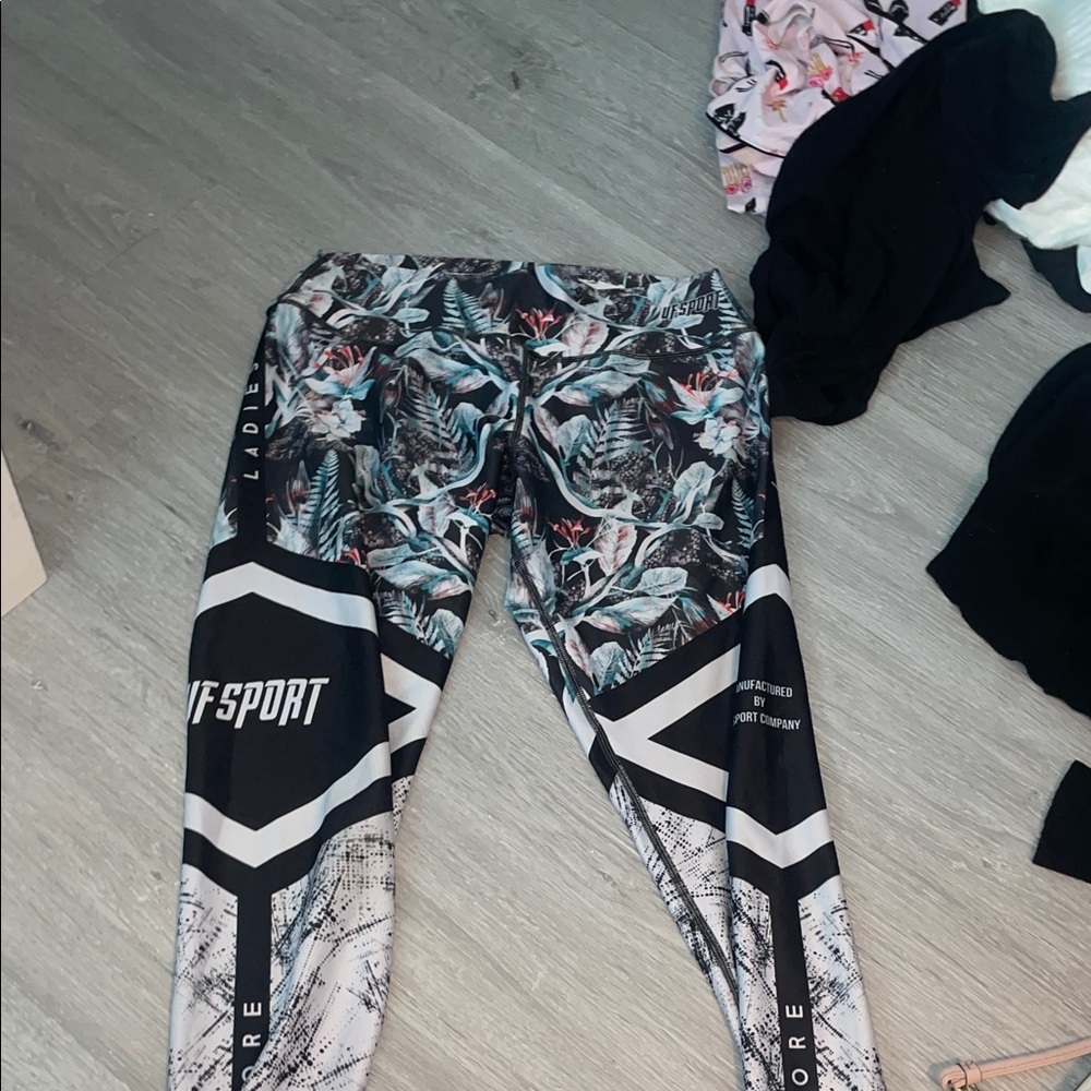 Tory Sport Floral and Geometric Leggings